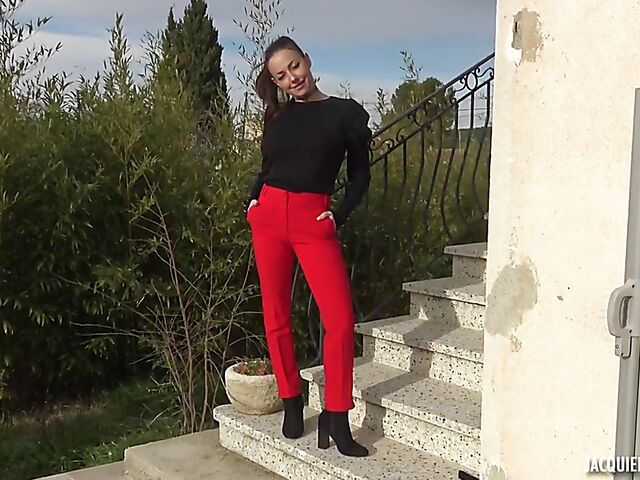 French tattooed MILF Eva is addicted to cock