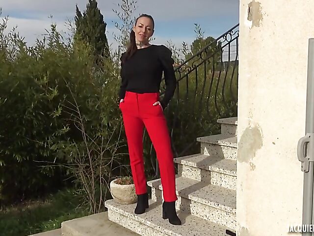 French tattooed MILF Eva is addicted to cock