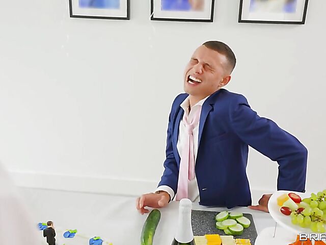 Sneaky sex at a wedding party with bootylicious busty brunette Payton Preslee