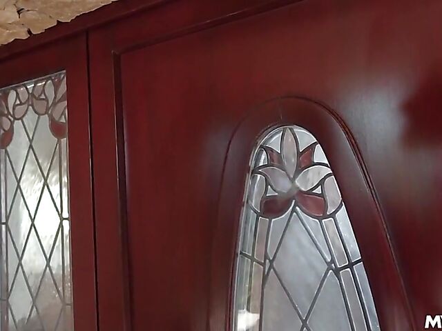 Stop time and fuck with charming Cherry Kiss