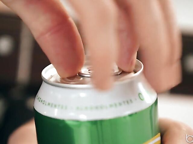 Hot girl Mia Evans seduces a guy into fucking her delicious pussy