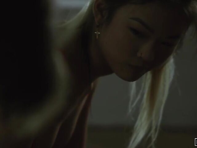 Hot yoga with sexy asian fitness babe Lulu Chu