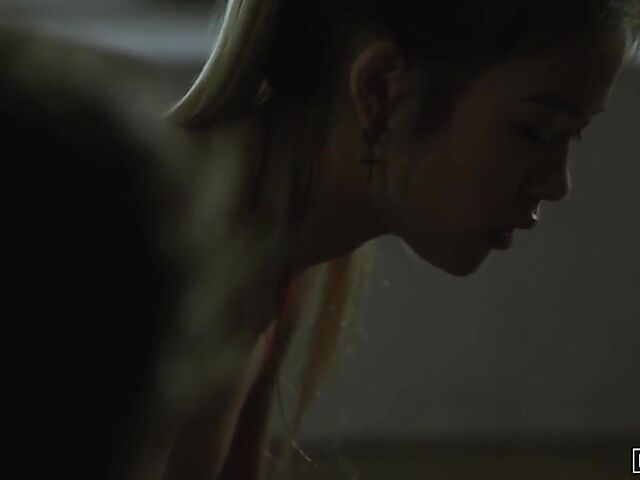 Hot yoga with sexy asian fitness babe Lulu Chu