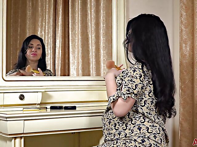 Raven-haired pregnant MILF Tanita spreads her pussy again