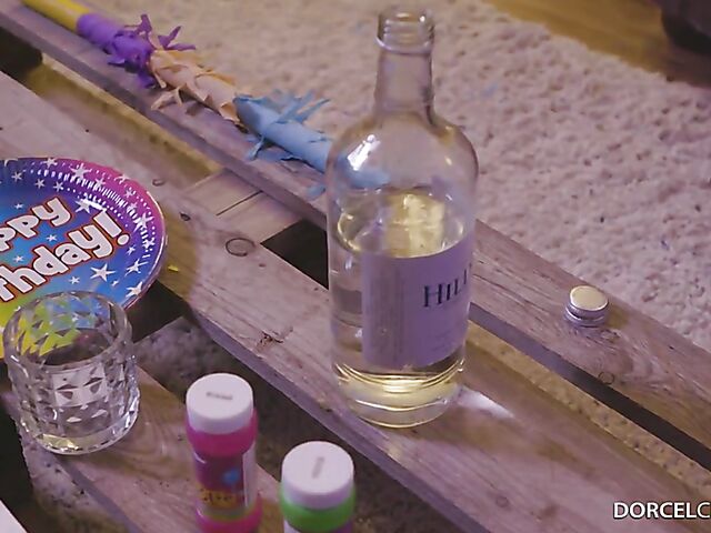 Birthday fuck in the next room with exotic Maïlyne