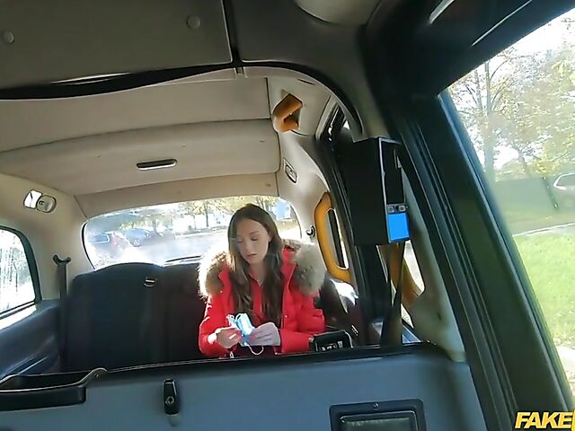 Taxi fuck in quarantine with masked Isabella De Laa