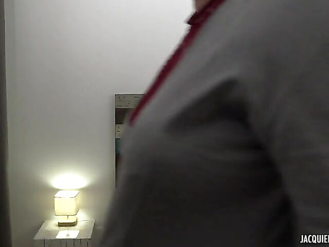 French chubby MILF with glasses Barbara gets double penetrated