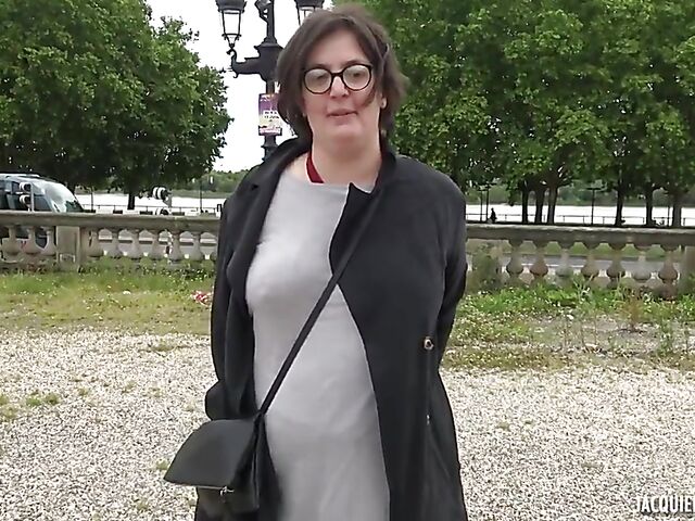 French chubby MILF with glasses Barbara gets double penetrated