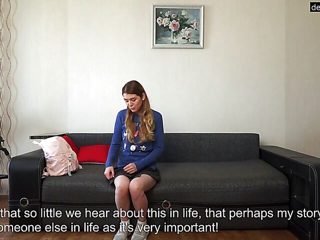 Russian teen Nina Lizalaks spreads her virgin pussy