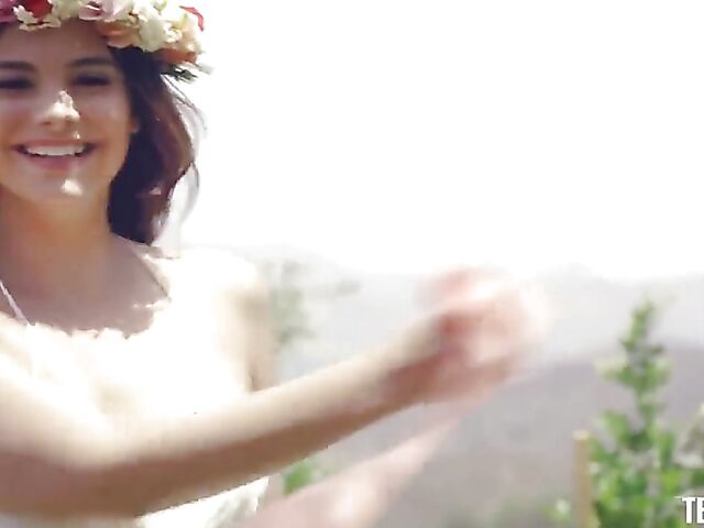 Hot sex in the middle of the summer with Violet Starr