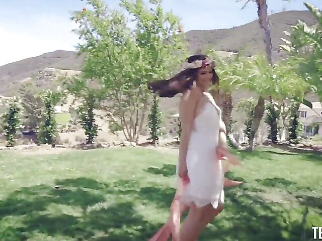 Hot sex in the middle of the summer with Violet Starr