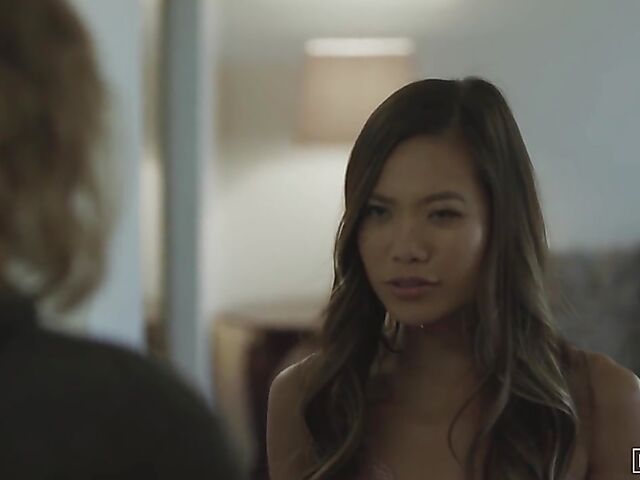 Horny asian girl Vina Sky wants him in her bed