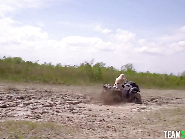 Outdoor threesome adventure with teen blondes Jessica Marie and Aria Banks