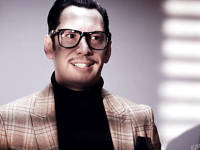 Small Hands fucks the hell out of blonde tranny Aubrey Kate