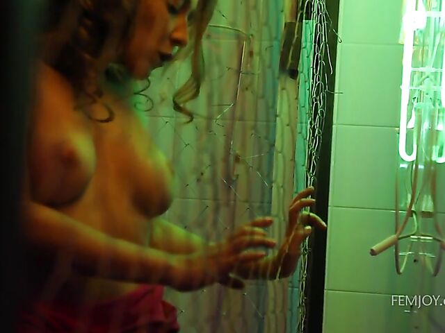 Sexy and tempting Emerald's erotic solo in neon