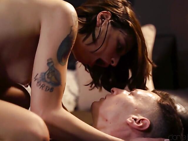 Slim Italian chick Silvia Soprano wants passionate sex tonight