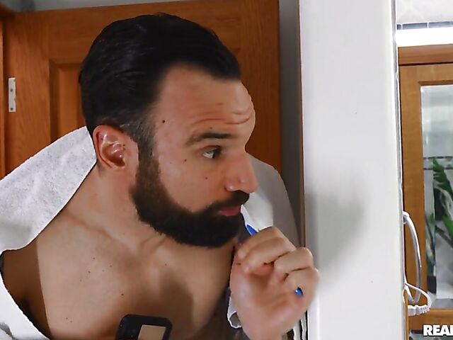 Coco Lovelock & Alex Legend - Roommates' bathroom sex