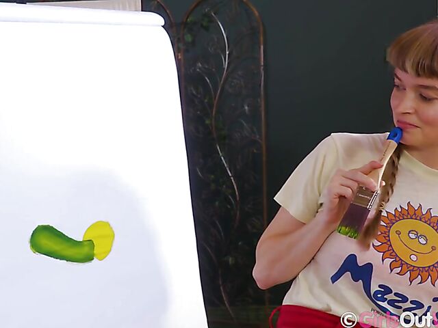 Horny painter Laney Day puts a cucumber in her pussy