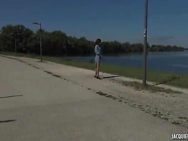 Carlie, 29 - Long-haired French redhead anal screwed