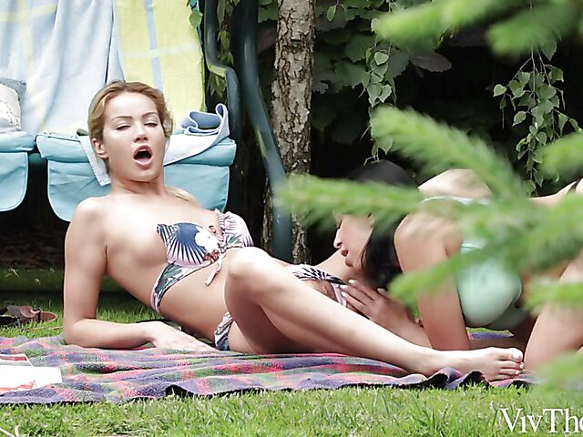 Subil Arch, Kira Queen & Cherry Kiss - Lesbian outdoor fun time