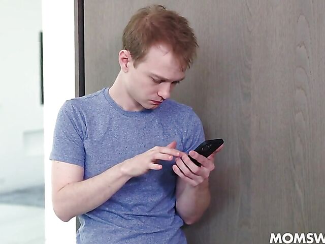 Mom swap foursome with Sheena Ryder and Tia Cyrus