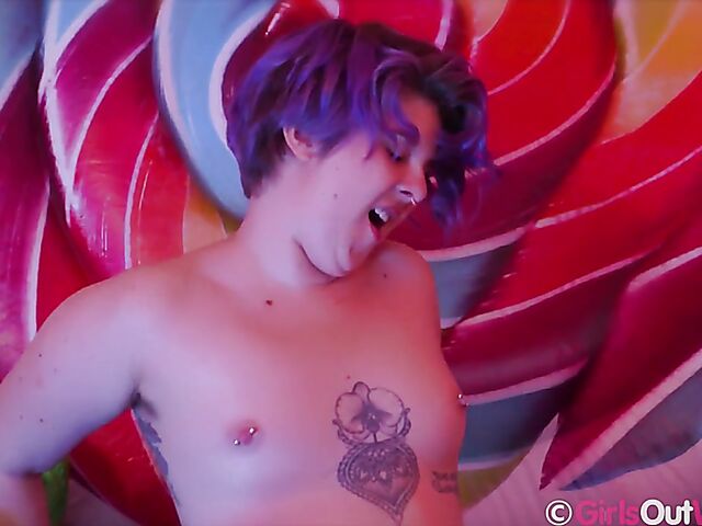 Purple-haired Zoe Faye's inflatable toys and glass dildo