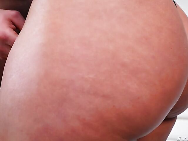 Big booty anal with curvy pornstar Candice Dare