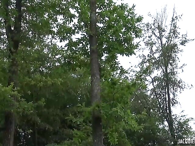 Dirty camper Estelle eats Luna Wild's pussy and does anal outdoor