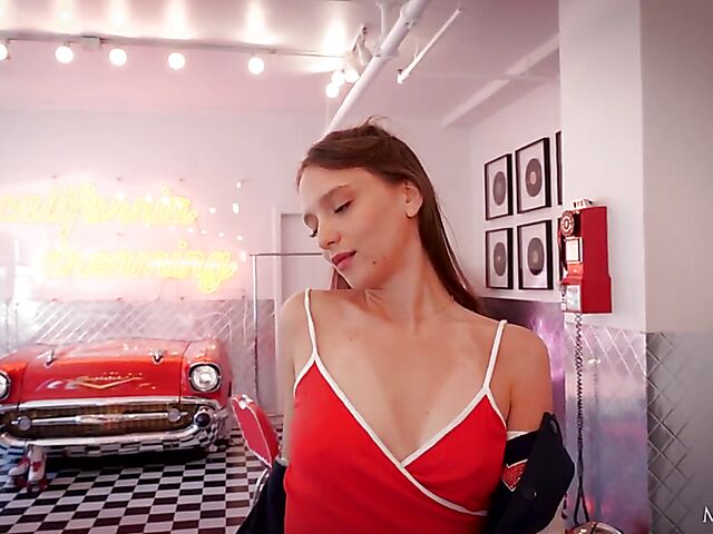 Izzy Lush - Slim girl masturbating at the diner