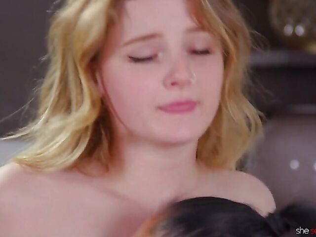 Eliza Eves & Texas Patti - Lesbian MILF seduces young girl