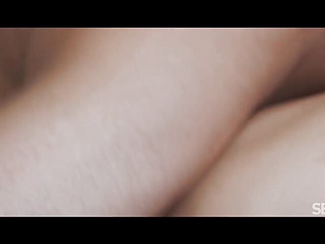 Passionate sex and creampie in the afternoon with hot Emily Mayers