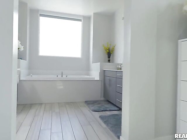 Big tits latina Luna Star wants it in the shower