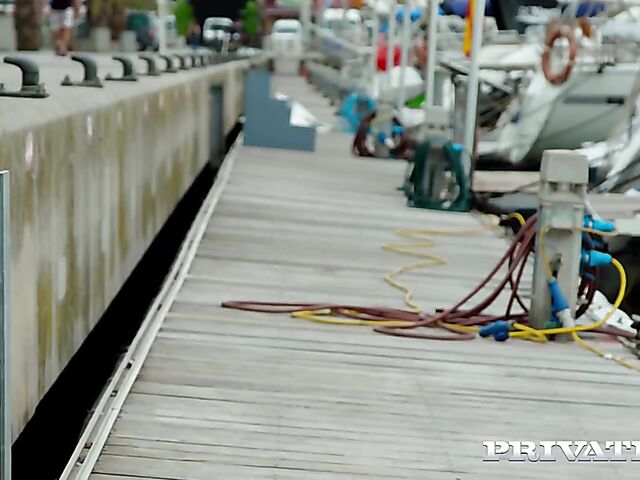 Shaved head girl Gabi Gold gets fucked in her shaved pussy