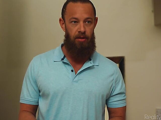 Slutty babysitter teen Kylie Rocket doing it right