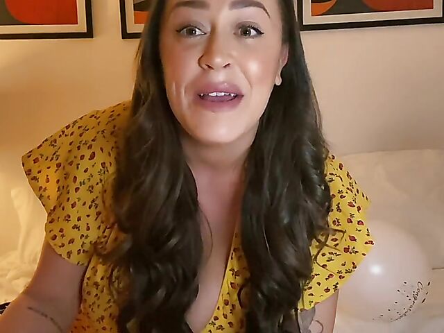 Leanne Crow drinks champagne and flaunts her humongous tits