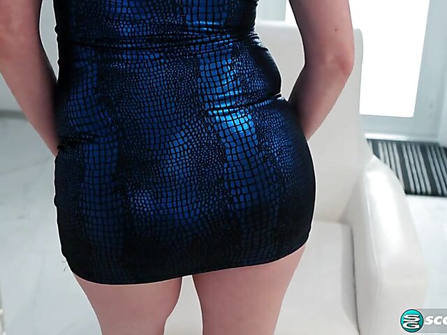 Marvellee A - Hot looking blonde MILF solo strip and pussy fingering