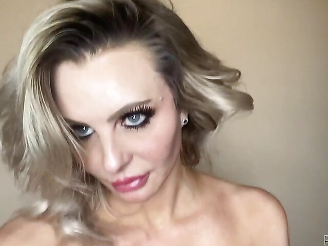 Luxury MILF Brandy Robbins puts her enormous fake tits on display