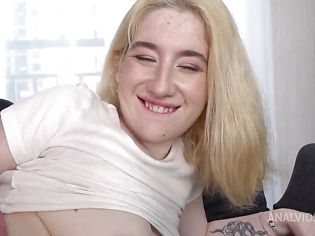 Pale anal blonde Milana getting butt fucked