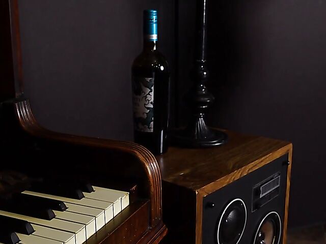 Erotic solo in black boots with Tabitha Elm