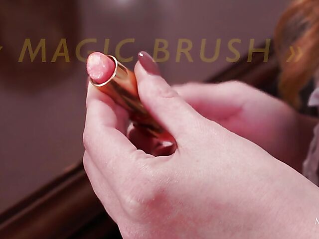 Lucretia K - Makeup brush play and fingering solo
