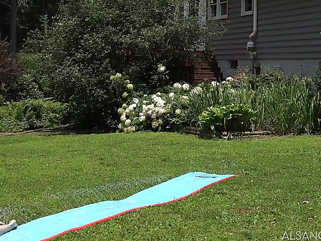 Amber Moore's outdoor solo pussy play in her bikini BTS