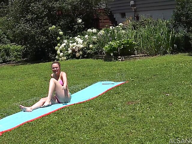 Amber Moore's outdoor solo pussy play in her bikini BTS