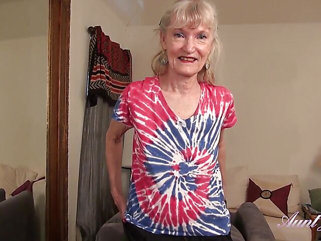 Diane - Skinny granny masturbating for you