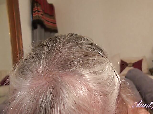 Diane - Skinny granny masturbating for you