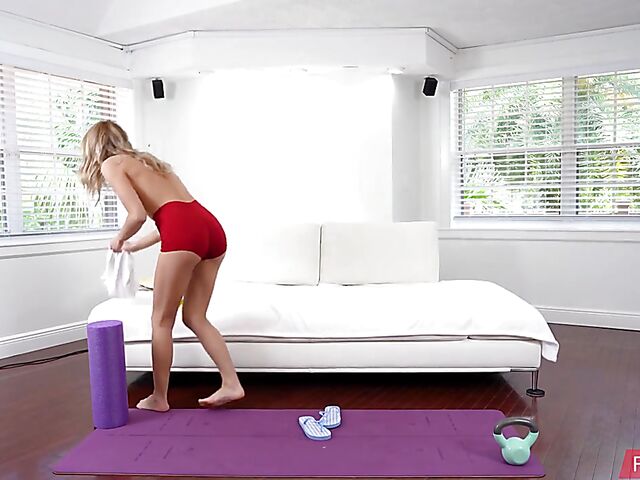 Braces teen Khloe Kapri loves fitness and cock