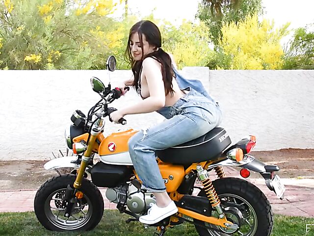 So many sex toys for Aubree's sexy pussy