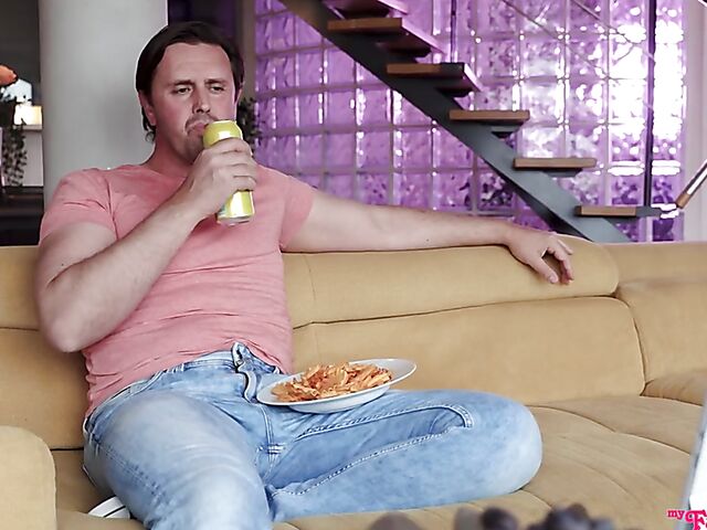 Dirty laundry and panty fuck with Kate Quinn