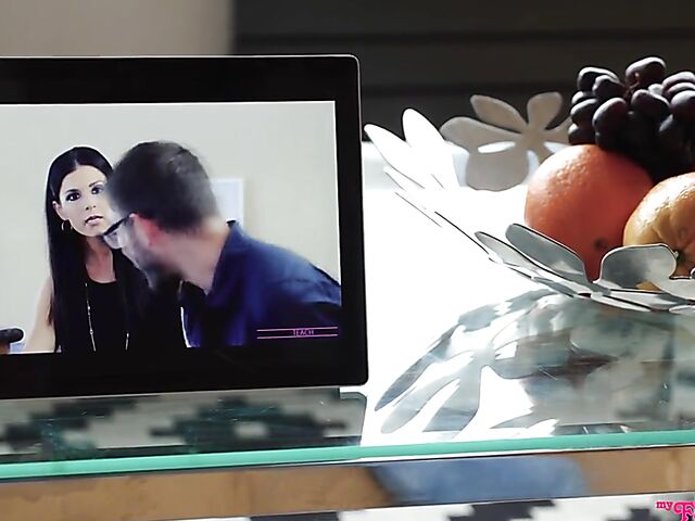 Dirty laundry and panty fuck with Kate Quinn