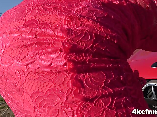 Devil Red - CFNM MILF and young mugger handjob and blowjob outdoors