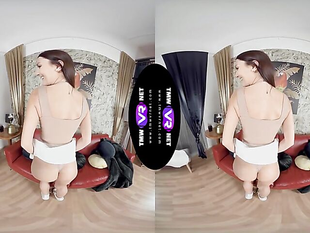 3D VR striptease and masturbation solo with Katy Rose